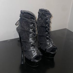 Lapdance 6 INCH BLACK LACE BOOTIE size 6